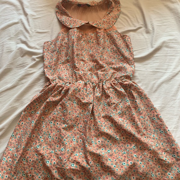 Dresses & Skirts - Mesh Collared Flowery Summer Dress